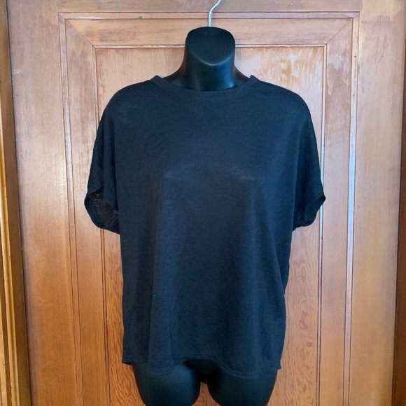 Red Haute Black Sweater Top with Twist/Keyhole and Partially Open Back Size S - Picture 3 of 11